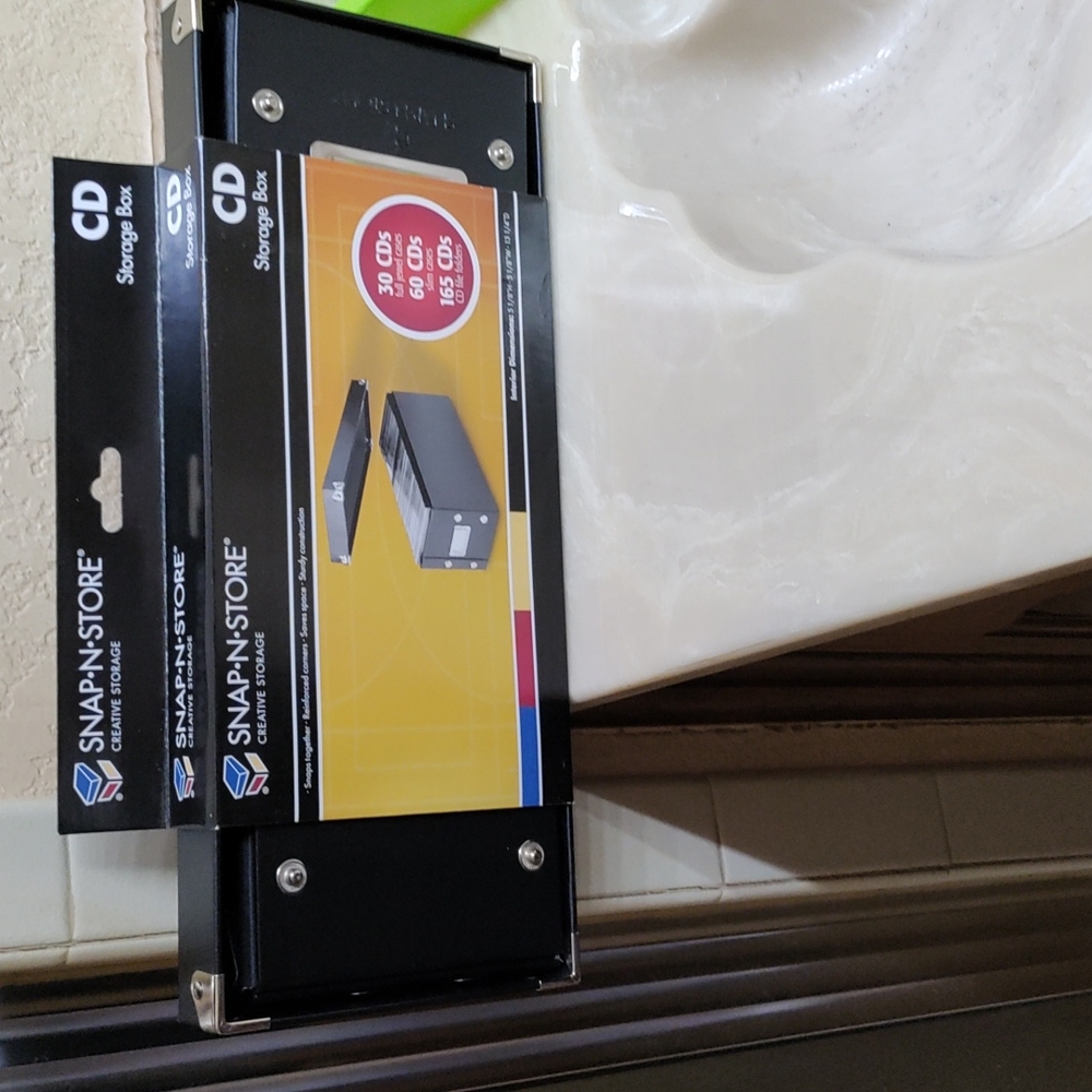 🦋Snap-N-Store CD Holder X2